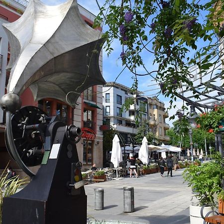 בורגאס Top Center Apartment Gramophone With Private Parking מראה חיצוני תמונה