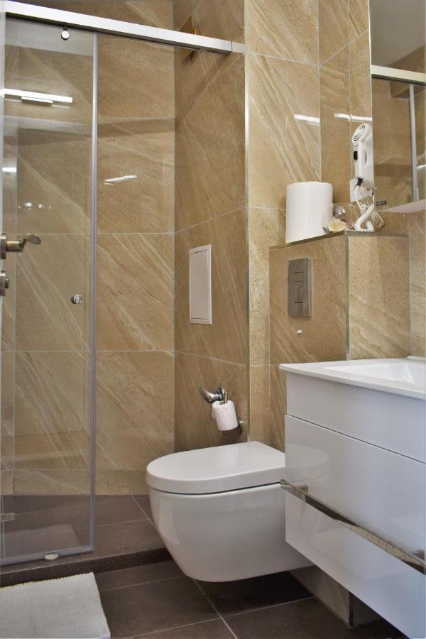 בורגאס Top Center Apartment Gramophone With Private Parking מראה חיצוני תמונה
