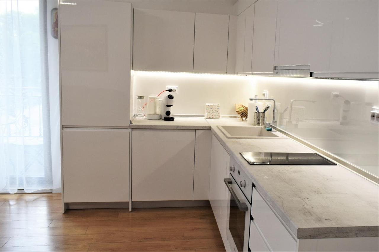 בורגאס Top Center Apartment Gramophone With Private Parking מראה חיצוני תמונה
