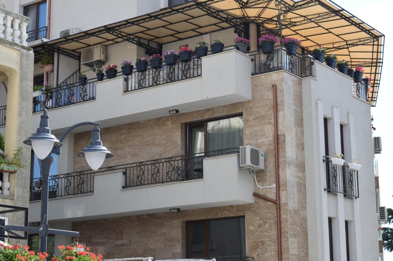 בורגאס Top Center Apartment Gramophone With Private Parking מראה חיצוני תמונה